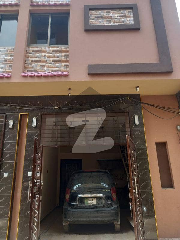مُعیز ٹاؤن ہربنس پورہ,لاہور میں 3 کمروں کا 2 مرلہ مکان 65.0 لاکھ میں برائے فروخت۔
