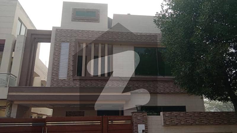 بحریہ آرچرڈ فیز 1 ۔ ایسٹزن بحریہ آرچرڈ فیز 1,بحریہ آرچرڈ,لاہور میں 5 کمروں کا 11 مرلہ مکان 95.0 ہزار میں کرایہ پر دستیاب ہے۔