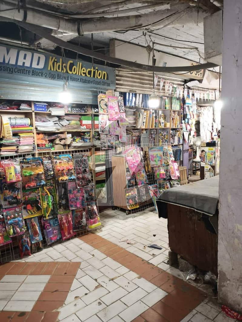 کلفٹن ۔ بلاک 2 کلفٹن,کراچی میں 0 مرلہ دکان 15.0 لاکھ میں برائے فروخت۔