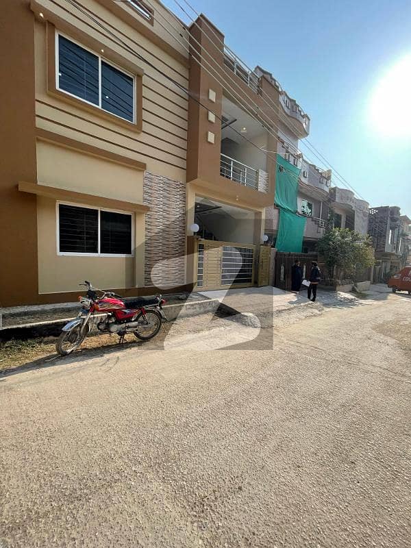 Beautiful Corner House in Bostan Valley Main Boulevard Bostan Valley