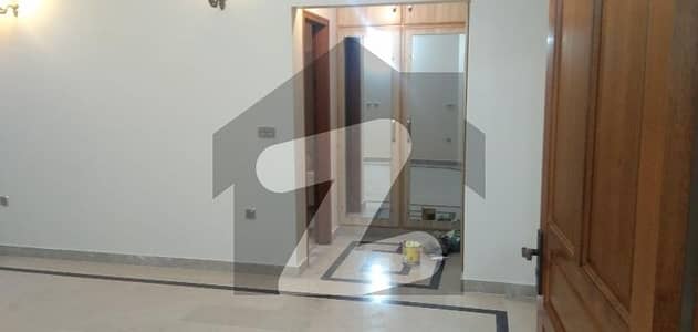 1 Kanal Brand New Ground Portion For Rent In Model Town A