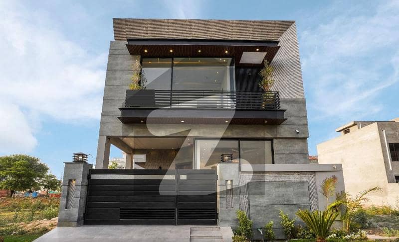 05 Marla Luxury Designer House Available For Rent