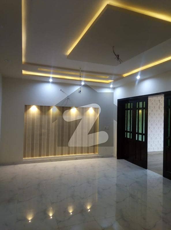 10 Marla Full House Available For Rent In Lake City Sector M2 Block A