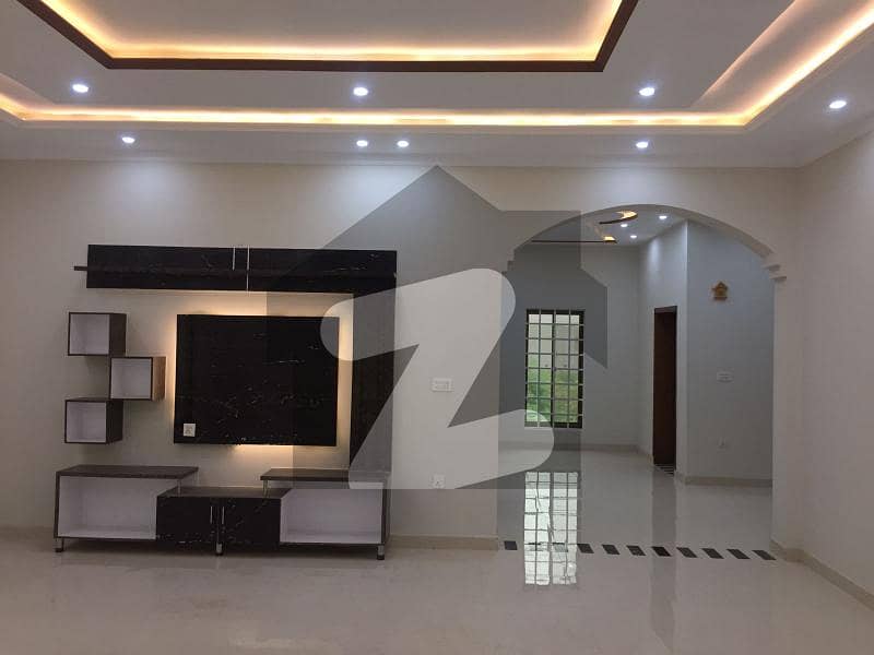 8 MARLA VERY RESONABLE HOT LOCATION HOUSE FOR RENT IN DHA RAHBER 11 SECTOR 2 BLOCK A