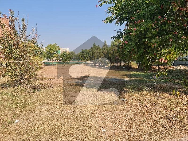 1 Kanal Semi Corner Plot Available For Sale In Bahria Enclave Islamabad