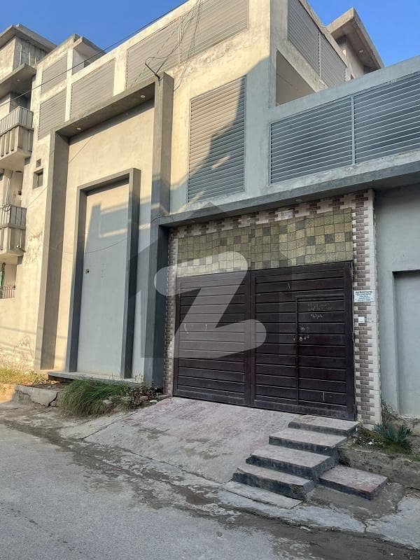 Prime Location 7 Marla House In Warsak Road For Rent At Good Location For Rent