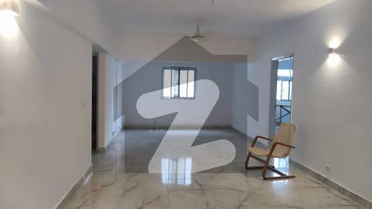 Dha Phase V, Luxury Apartment 2400 Sqft Sea Facing With Servant Quarter