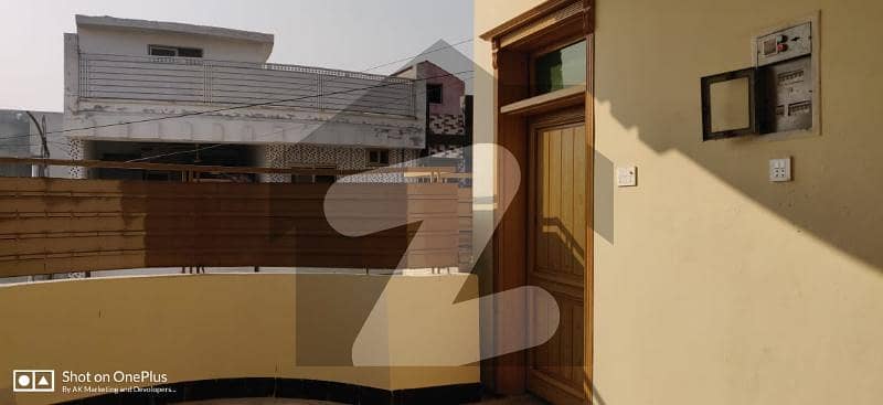 شیخ ملتون ٹاؤن مردان میں 6 کمروں کا 5 مرلہ مکان 1.5 کروڑ میں برائے فروخت۔