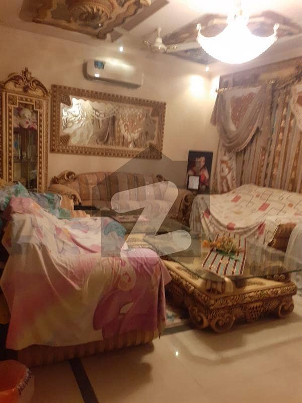 ڈی ایچ اے فیز 5 ڈی ایچ اے ڈیفینس,کراچی میں 6 کمروں کا 1 کنال مکان 11.0 کروڑ میں برائے فروخت۔