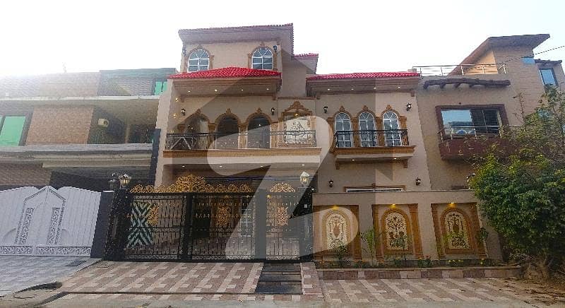 Find Your Ideal House In Lahore Under Rs. 42500000