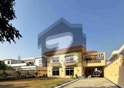 Brand New Luxurious House In F6 On Extremely Prime Location Of Islamabad Available For Rent