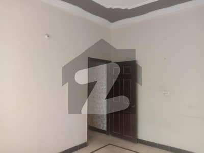 Flat for rent in Allah Wala Town