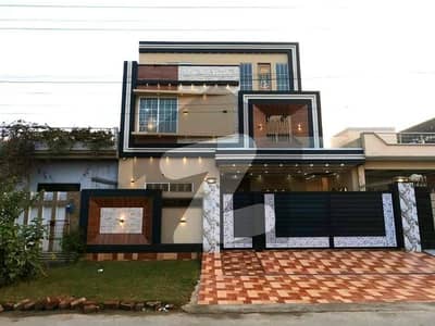 Well-constructed House Available For sale In Central Park - Block A