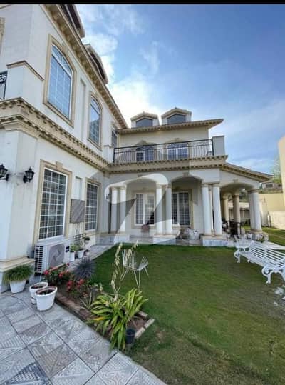 2.05 Kanal Ultra Luxury House Available For Rent In Bahria Town Phase 8