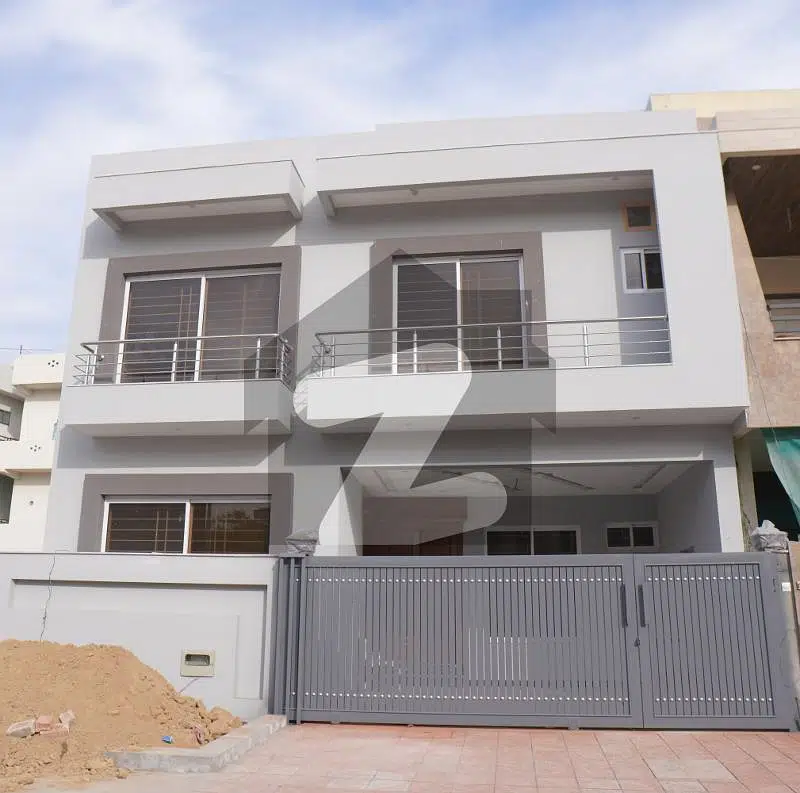 Direct Owner Brand New 8 Marla House For Sale In G15/1