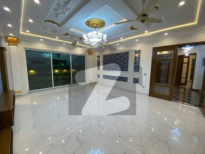 ممتاز سٹی اسلام آباد میں 7 کمروں کا 1 کنال مکان 3.1 کروڑ میں برائے فروخت۔