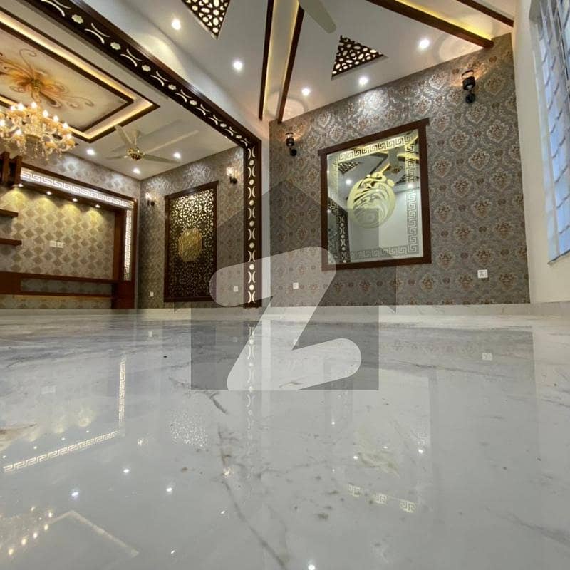 3 YEARS INSTALLMETN PLAN AND CASH BASED HOUSES FOR SALE PARK VIEW