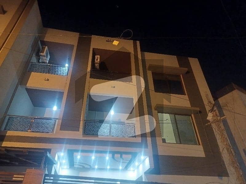 MAIN BAHADURABAD NEAR ALI MASJID AND MEDICARE HOSPITAL FIRST FLOOR PORTION WEST OPEN WITH 1 RESERVE COVERED CAR PARKING