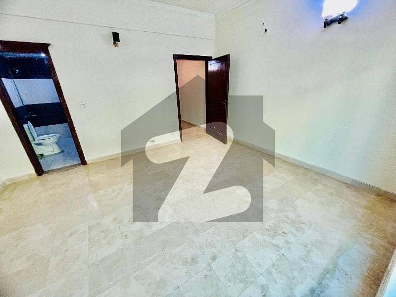 F-11 Markaz 1250 Sqft One Bed Apartment For Sale