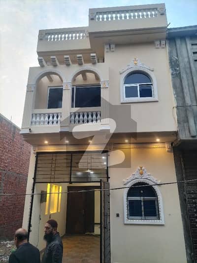 حمزہ ٹاؤن فیز 2 حمزہ ٹاؤن,لاہور میں 3 کمروں کا 3 مرلہ مکان 78.0 لاکھ میں برائے فروخت۔