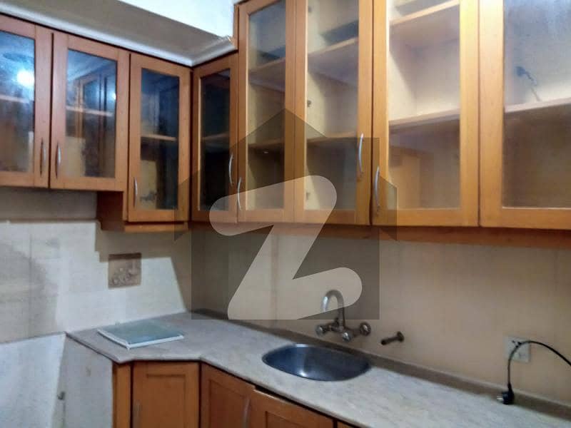 3 Bed Furnished Apartment for rent in Dha phase 8 ex Park view on daily beses