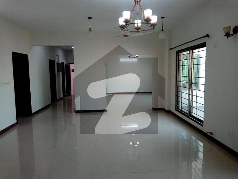 4 Bed Army Apartments Ground Floor In Askari 11 Are Available For Rent