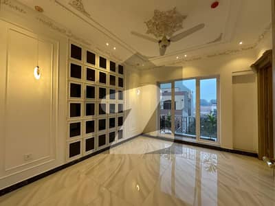 5 Marla 2ND Floor Available For Rent in wapda Town
