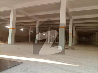 Factory For Rent With Gas On Main Road