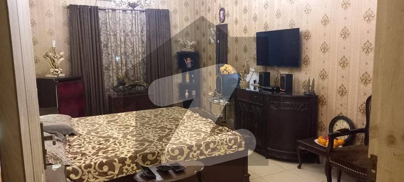 Executive Full Furnished Room Available For Rent