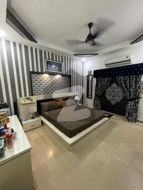 10 Marla 5bedrooms Full basement House is for Sell in Phase 5 Dha Lahore