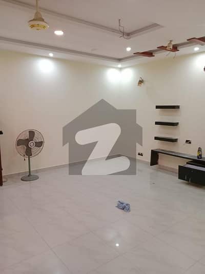 10 Marla Flat Available For Rent In Lahore Villas Raiwnd Road Lahore