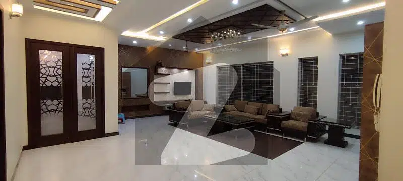 1-Kanal Bungalow For Sale In Valencia Town Lahore