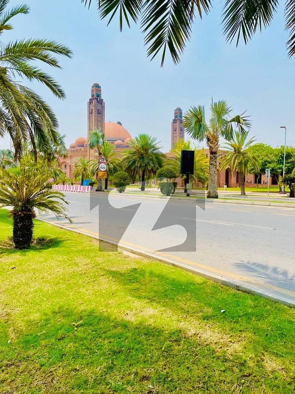 10 Marla Plot for Sale in Talha Block Bahria Town Lahore