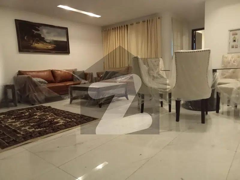 3 Beds Luxury Apartment Semi Furnished Ideal Location