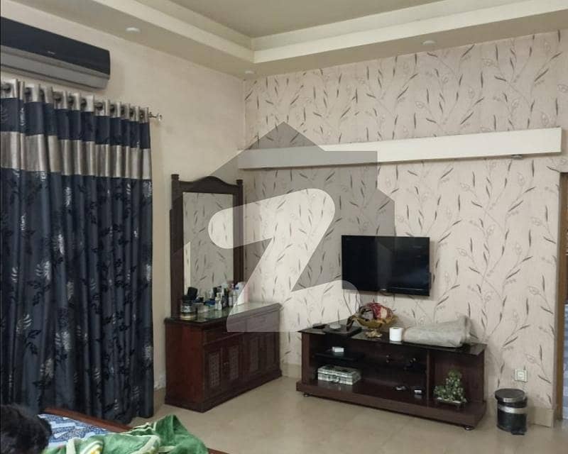 Single Storey 10 Marla House Available In Allama Iqbal Town For sale