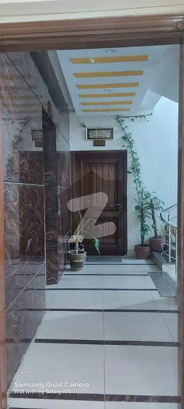 Prime Location 1750 Square Feet Flat For Sale In Bukhari Commercial Area Karachi