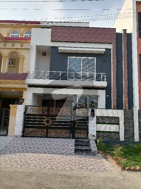 5 Marla House For rent In Central Park Housing Scheme Central Park