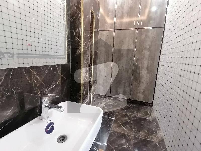 5 Marla House For rent In Central Park Housing Scheme Central Park