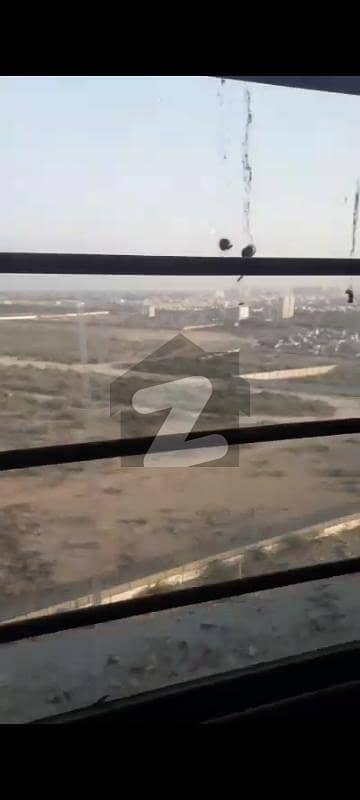 صنوبر ٹوِن ٹاور سعدی روڈ,کراچی میں 3 کمروں کا 8 مرلہ فلیٹ 1.35 کروڑ میں برائے فروخت۔