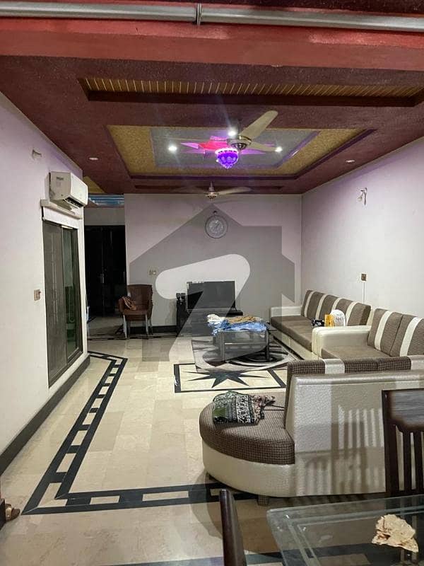 10 marla lower portion available for rent in Muslim Town 1 sargodha Road Faisalabad