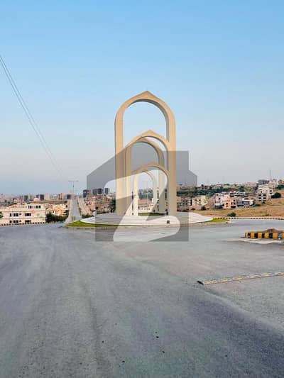 1 Kanal Plot For Sale On Investor Rate In Sec B In DHA Phase 5 (Urgent Basis)