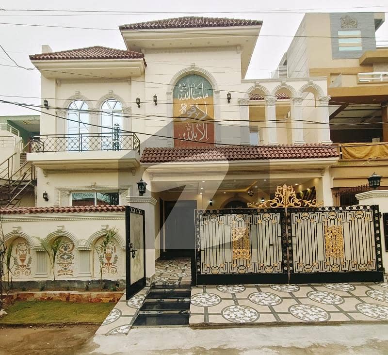 10 Marla Spanish House For Sale In Model Town Gas Available