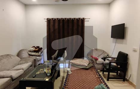 5 MARLA LOWER PORTION FULL RENOVATE AVAILABLE FOR RENT IN DHA PHASE 3