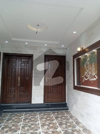 پارک ویو سٹی - ٹیولپ بلاک پارک ویو سٹی,لاہور میں 4 کمروں کا 6 مرلہ مکان 2.4 کروڑ میں برائے فروخت۔
