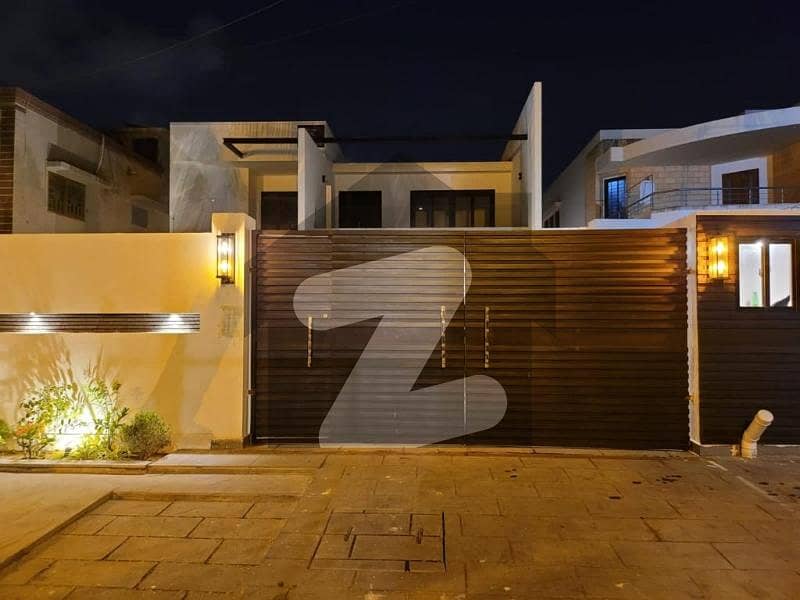 ڈی ایچ اے فیز 5 ڈی ایچ اے ڈیفینس,کراچی میں 8 کمروں کا 1 کنال مکان 16.0 کروڑ میں برائے فروخت۔