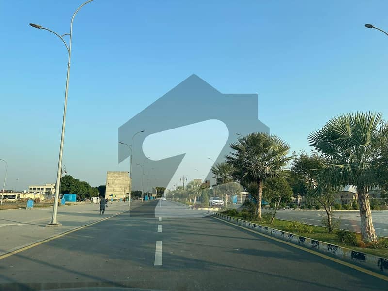 5 Marla Residential Plot For Sale Best Location in Etihad Town
