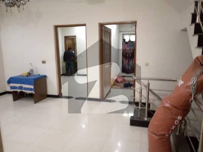 جوہر ٹاؤن فیز 2 جوہر ٹاؤن,لاہور میں 4 کمروں کا 5 مرلہ مکان 85.0 ہزار میں کرایہ پر دستیاب ہے۔