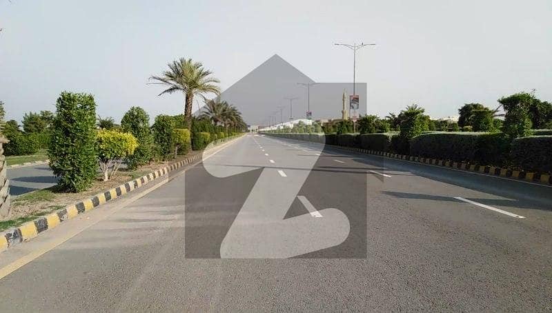 10 MARLA PLOT FOR SALE IN CHINAR BAGH CORNER
