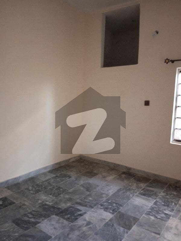 In Gulbahar Scheme Sector 1 House Sized 3.5 Marla For Rent