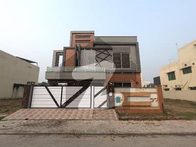 Centrally Located Prime Location House For sale In Bahria Town - Jinnah Extension Block Available